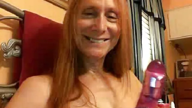 Fodeu a puta da mulher à frente do fantoche, prometendo um colar de porno gratis nacional diamantes.