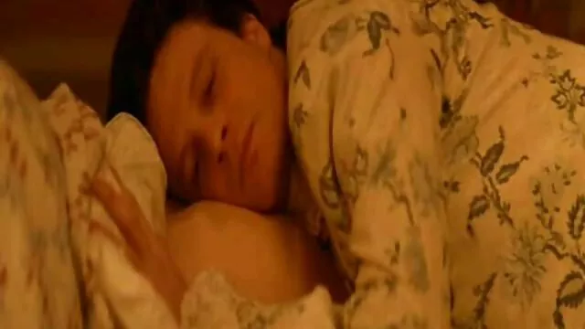 avó pornor nacional excitada em Ménage à trois