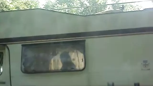 Morena com grandes hooters explode na sua video pono nacional fenda