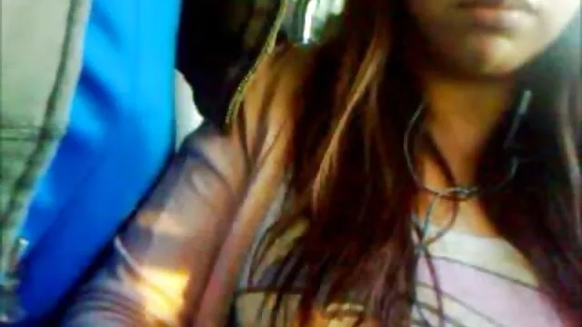 A miúda masturba-se antes de se pornor nacional meter com o estilista.