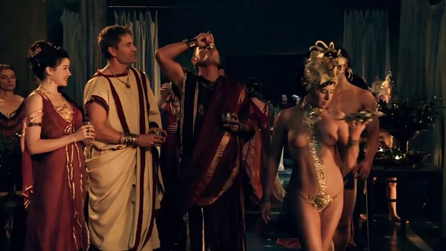 A loira chupa a videos de sexo gratis nacional pila gorda do marido no carro.