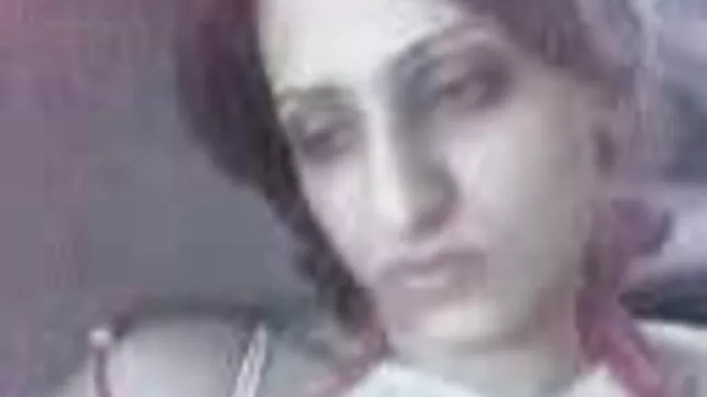 O homem os melhores vídeos de pornô brasileiro fode a empregada na vagina no quarto