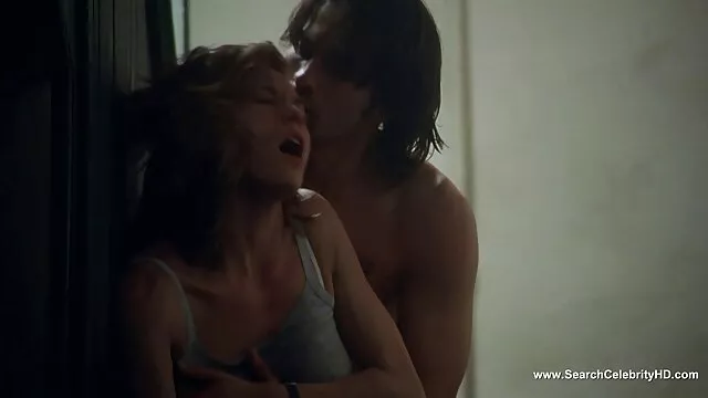 O broche transforma-se vídeo pornô grátis nacional num Broche.