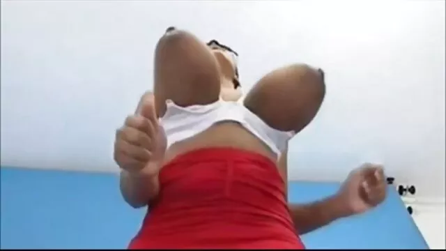 Encontro a Tuck-girl encontrada no Twitter videos de sexo gratis nacional é fodida na primeira reunião