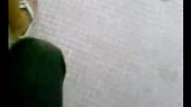 Gangbang com adolescentes no jacuzzi em vídeo pornô nacional brasileiro vídeo Amador