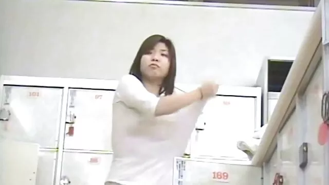 O marido video de sexo amador nacional fodeu a baby-sitter no cu